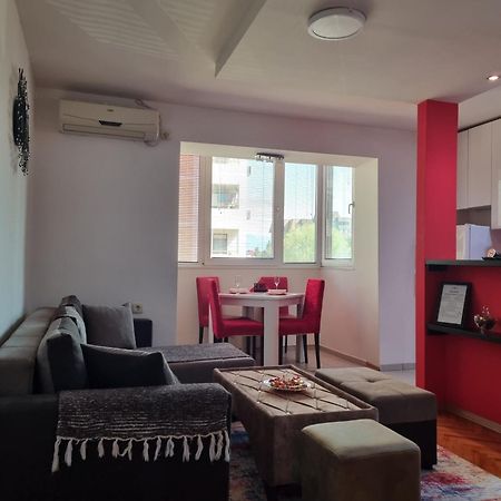 A&P Apartments Skopje Bagian luar foto